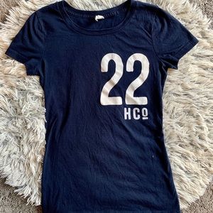 Super Soft Hollister t-shirt